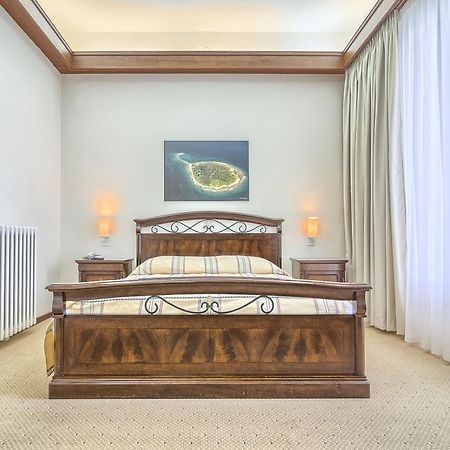 Brijuni Hotel Neptun Екстериор снимка